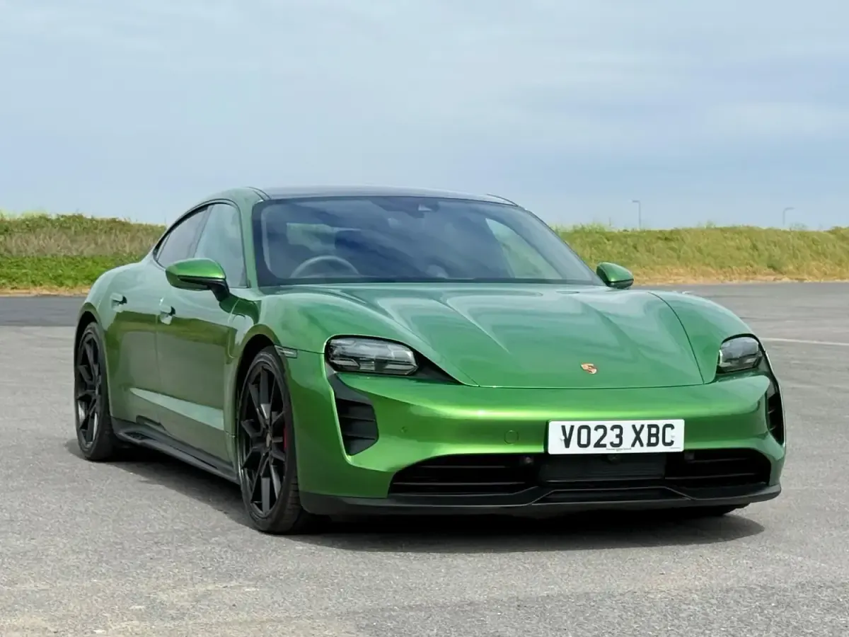 Used Porsche Taycan Performance Package 439 kW (598 HP) 2023 Green Sedan