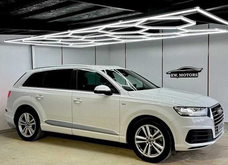 Used Audi Q7 S-Line 231 HP (169 kW) 2018 White SUV