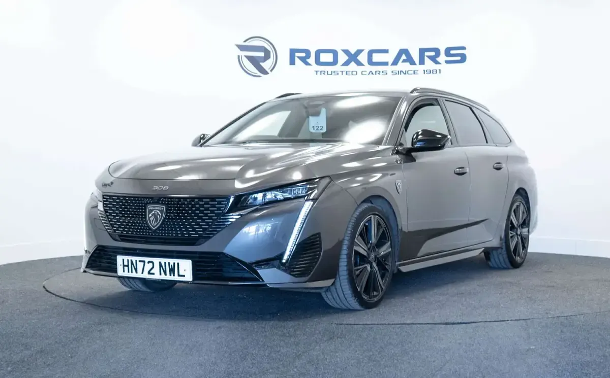 Używany Peugeot 308 SW Premium 130 KM (95 kW) 2022 Szary Kombi
