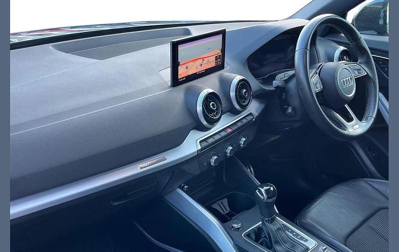 Used Audi Q2 S-Line 147 HP (108 kW) 2022 Grey SUV