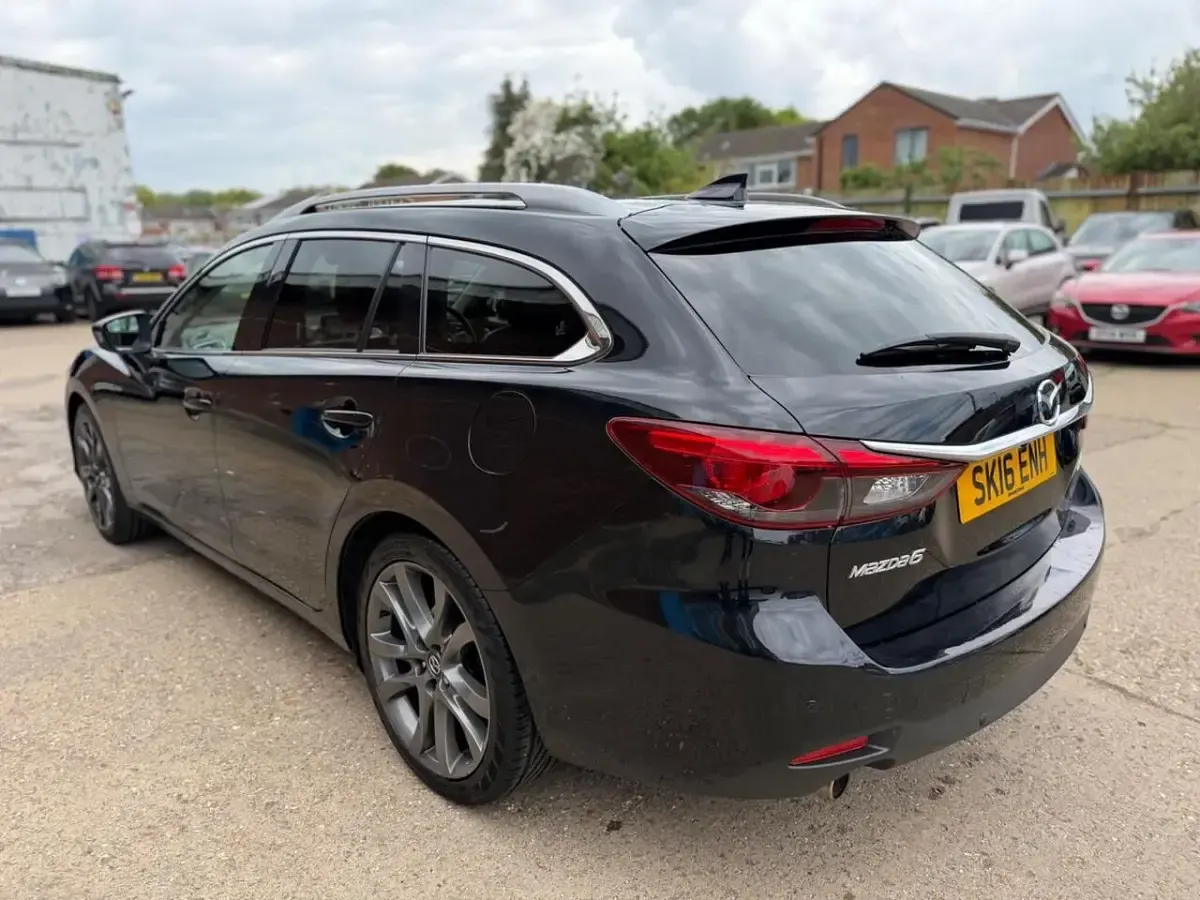 Usado Mazda 6 2016 Negro Familiar