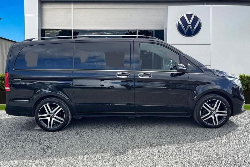 Used Mercedes V220 163 HP (119 kW) 2021 Black MPV