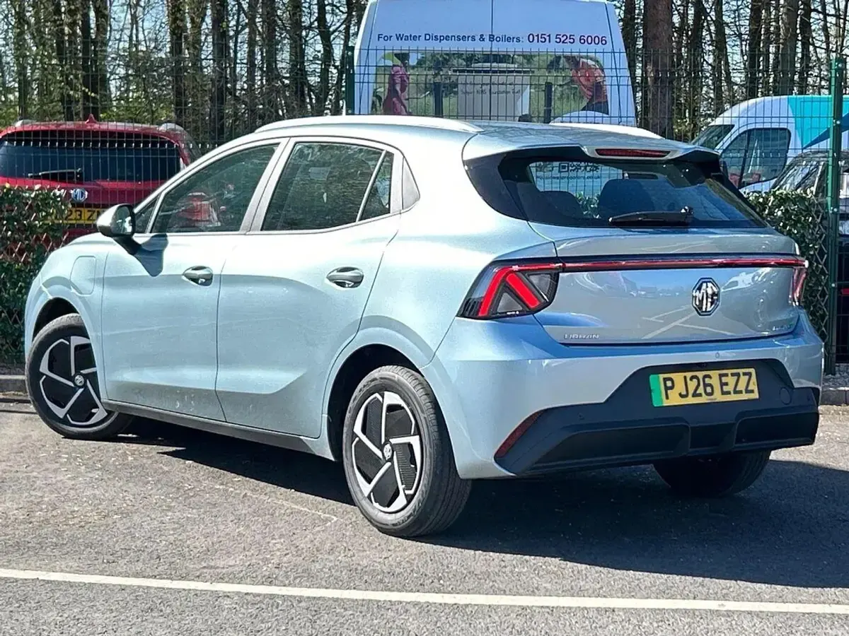 Ny MG MG4 EV Comfort 53 kW (73 HK) 2026 Grön Halvkombi