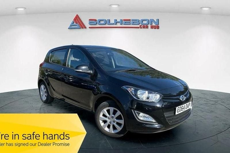 Black Used 2014 Hyundai i20 Active Hatchback | £3,995 (Fair price) - Image 1/1