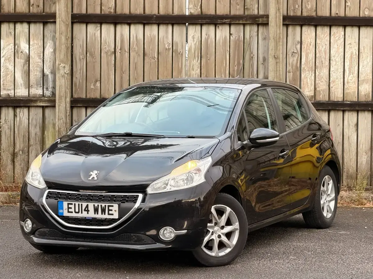 Used Peugeot 208 Active 2014 Black Hatchback