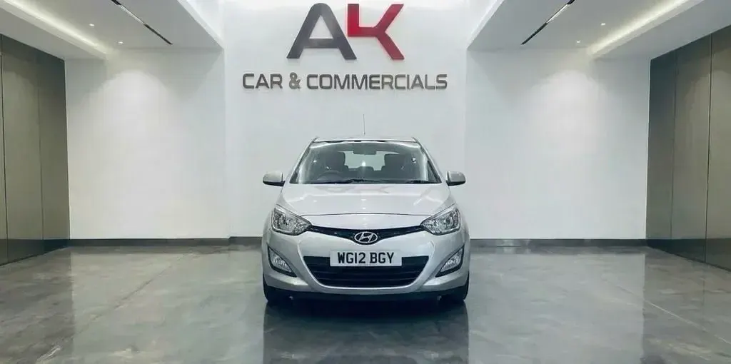 Używany Hyundai i20 Active 2012 Srebrny Hatchback
