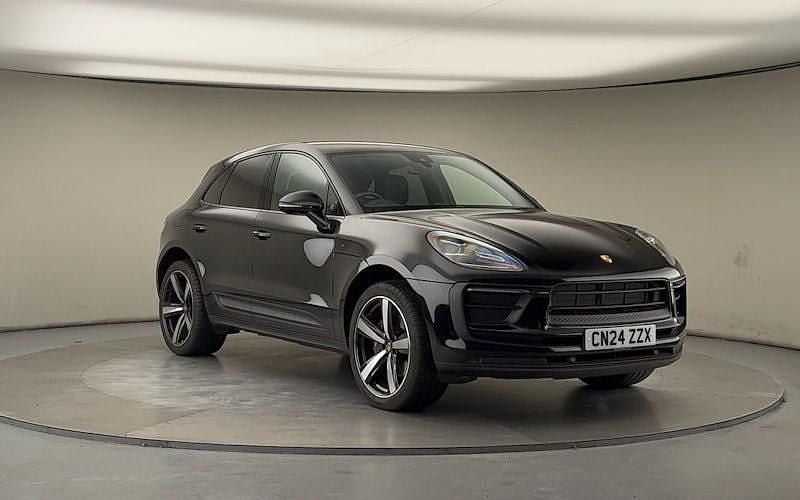 Used Porsche Macan 265 HP (194 kW) 2024 Black SUV