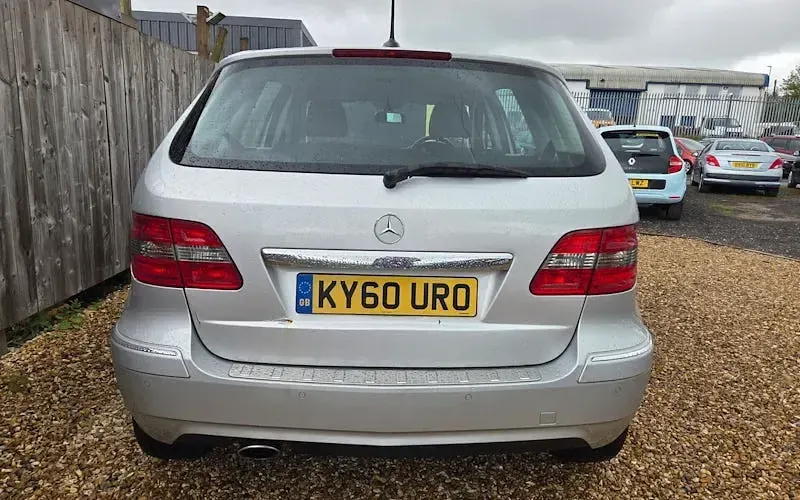 Used Mercedes B160 SE 95 HP (69 kW) 2010 Silver Hatchback