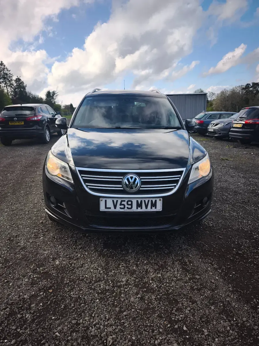 Used VW Tiguan R-line 138 HP (101 kW) 2009 Black SUV