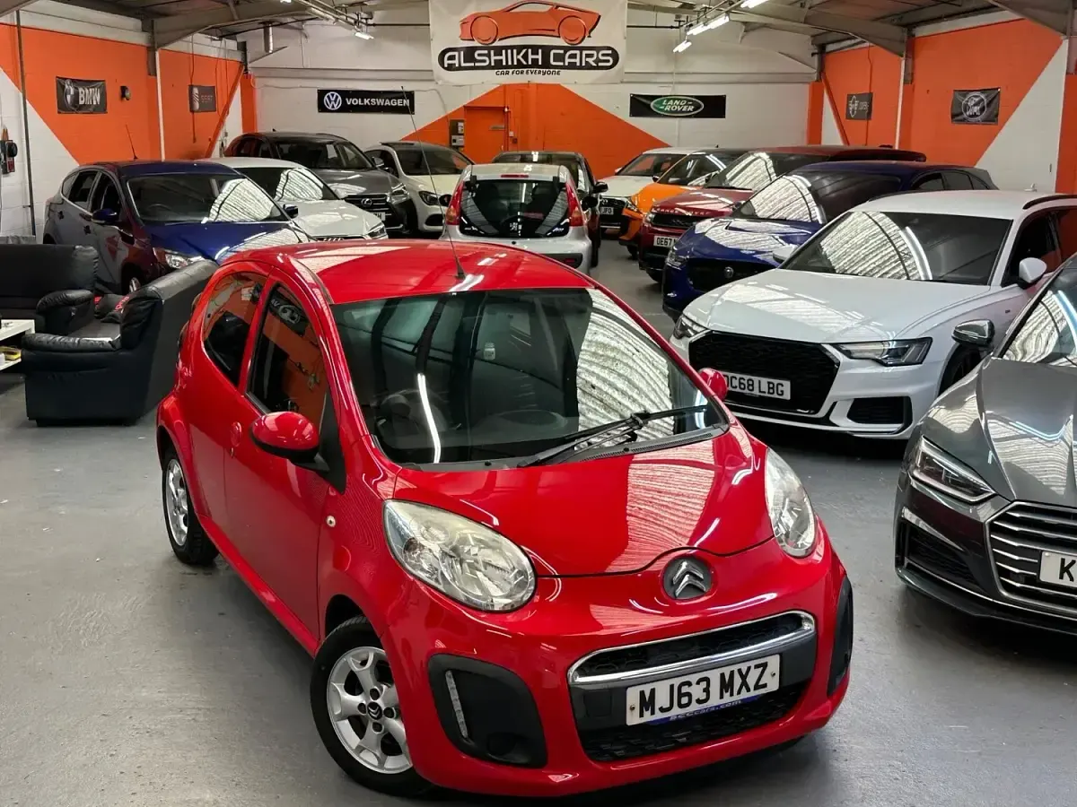 Used Citroën C1 68 HP (50 kW) 2013 Red Hatchback