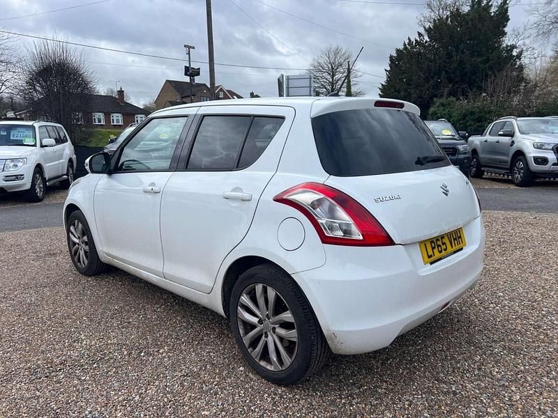 Used Suzuki Swift SZ4 2016 White Hatchback