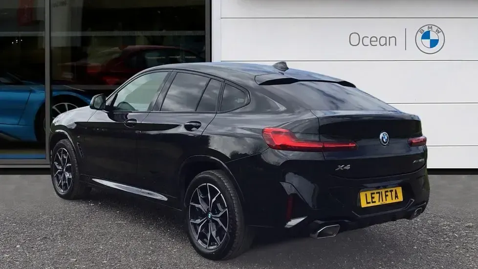 Usado BMW X4 M Sport 190 CV (139 kW) 2022 Negro SUV