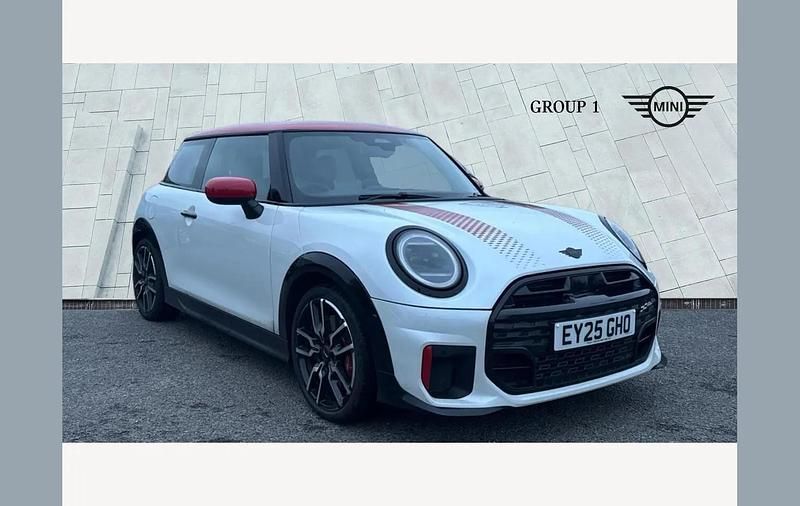 White Used 2025 Mini John Cooper Works Hatch Hatchback | £32,995 (Expensive) - Image 1/4