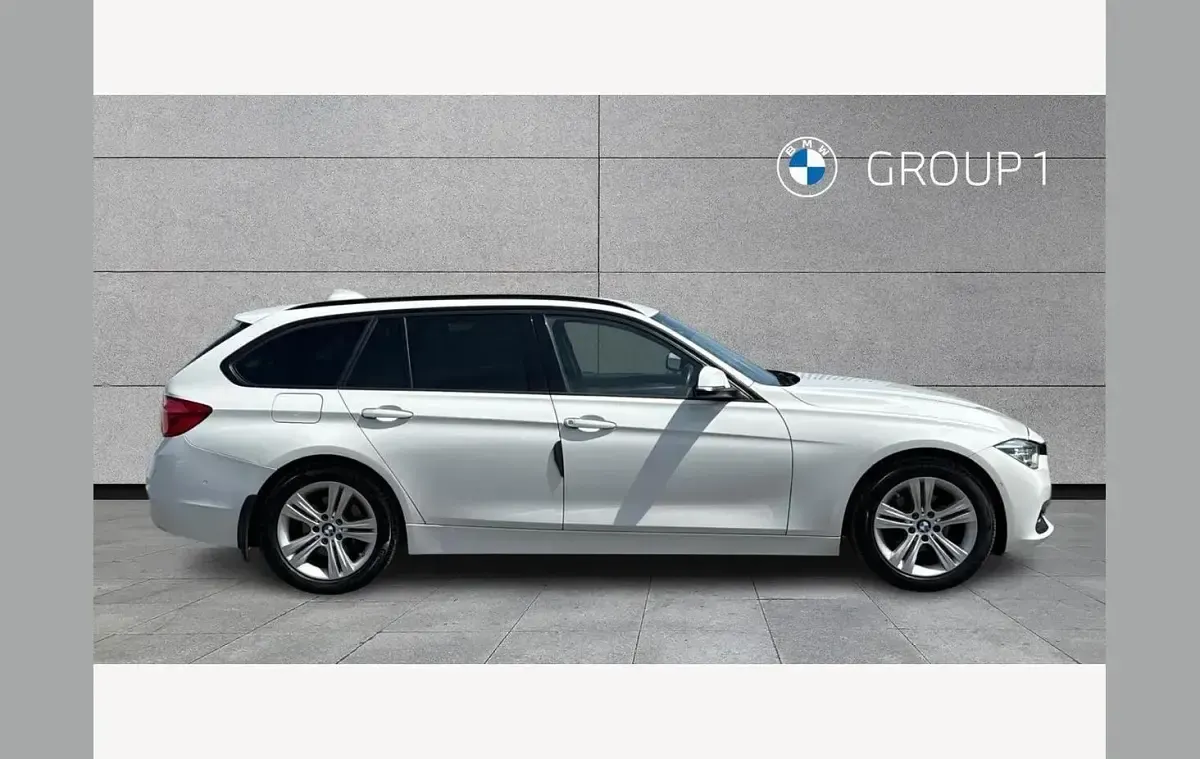 Used BMW 316 Sport Line 114 HP (83 kW) 2017 White Estate