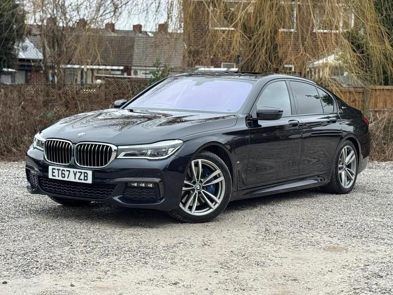 Used BMW 740 M Sport 322 HP (236 kW) 2017 Black Sedan