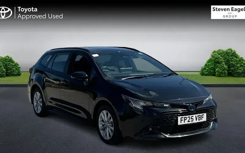 Used Toyota Corolla 140 HP (102 kW) 2025 Estate
