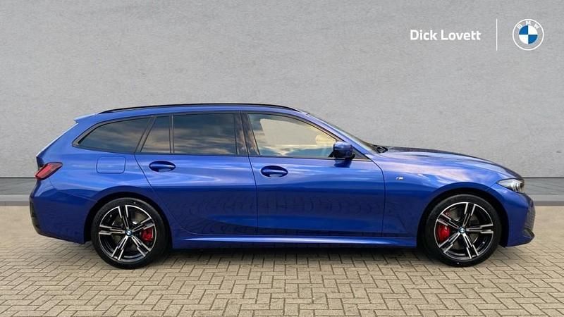 Used BMW 320 M Sport 181 HP (133 kW) 2025 Blue Estate