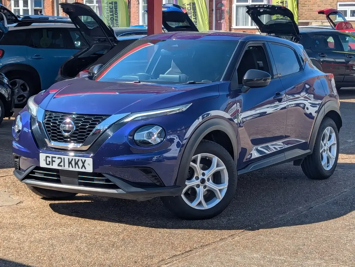 Used Nissan Juke N-Connecta 113 HP (83 kW) 2021 Blue SUV