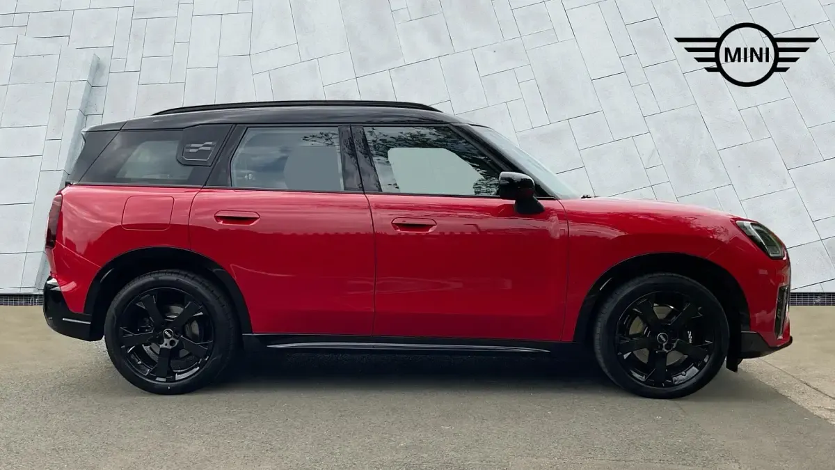 Used Mini Countryman 168 HP (123 kW) 2025 Red SUV
