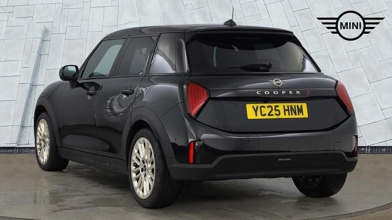 Used Mini Cooper S Hatch 201 HP (147 kW) 2025 Black Hatchback