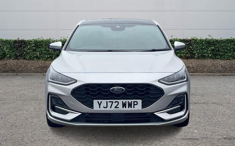 Used Ford Focus ST-Line 125 HP (91 kW) 2022 Silver Hatchback
