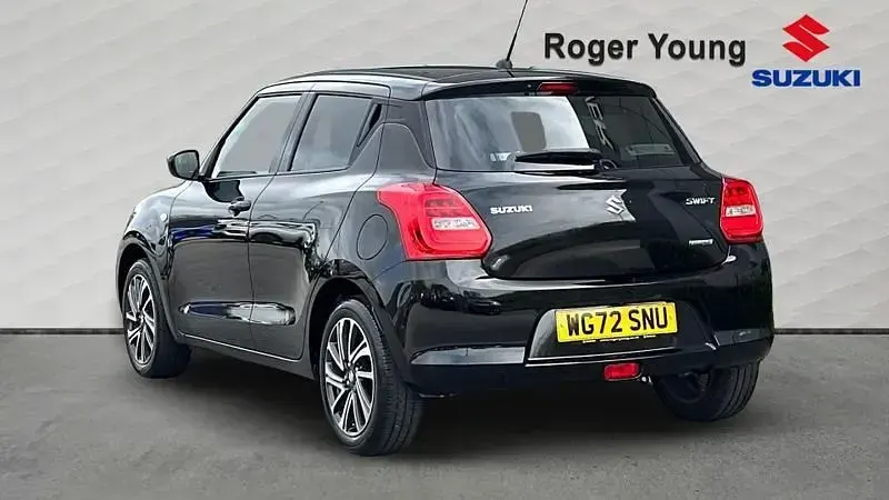 Usado Suzuki Swift SZ-L 83 CV (61 kW) 2023 Negro Utilitario