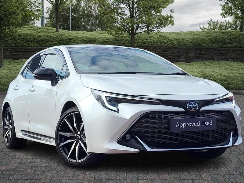 White Used 2024 Toyota Corolla Sport Hatchback | £24,461 (Fair price) - Image 1/4