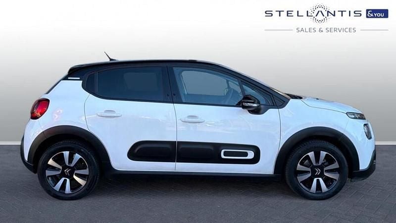Used Citroën C3 PureTech 108 HP (79 kW) 2024 Hatchback