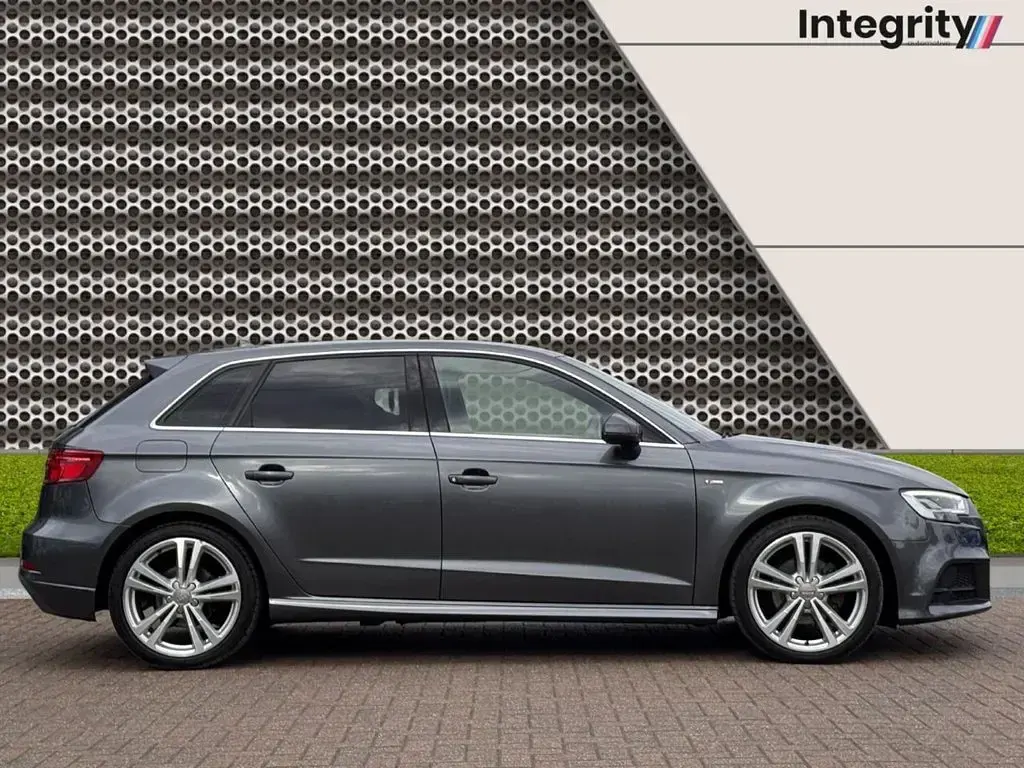 Used Audi A3 Sportback S-Line 150 HP (110 kW) 2018 Grey Hatchback
