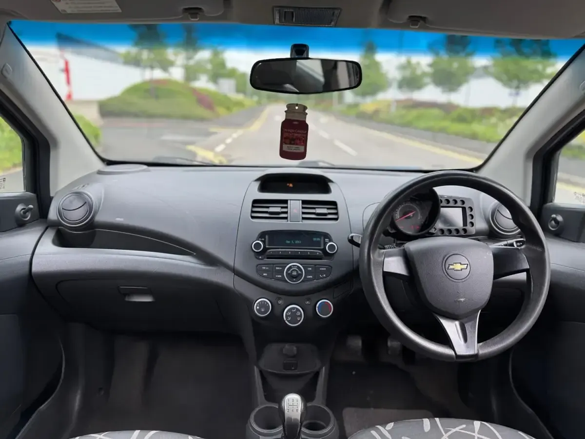 Used Chevrolet Spark LS 68 HP (50 kW) 2013 Silver Hatchback