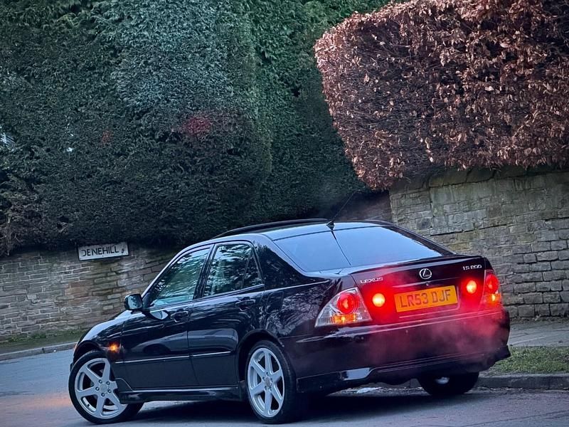 Used Lexus IS200 2003 Black Sedan