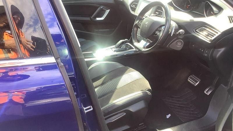 Usado Peugeot 308 S 2020 Azul Citadino
