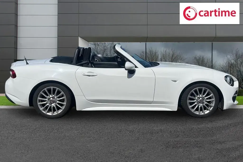 Used Fiat 124 Spider Classica 140 HP (102 kW) 2018 White Cabriolet