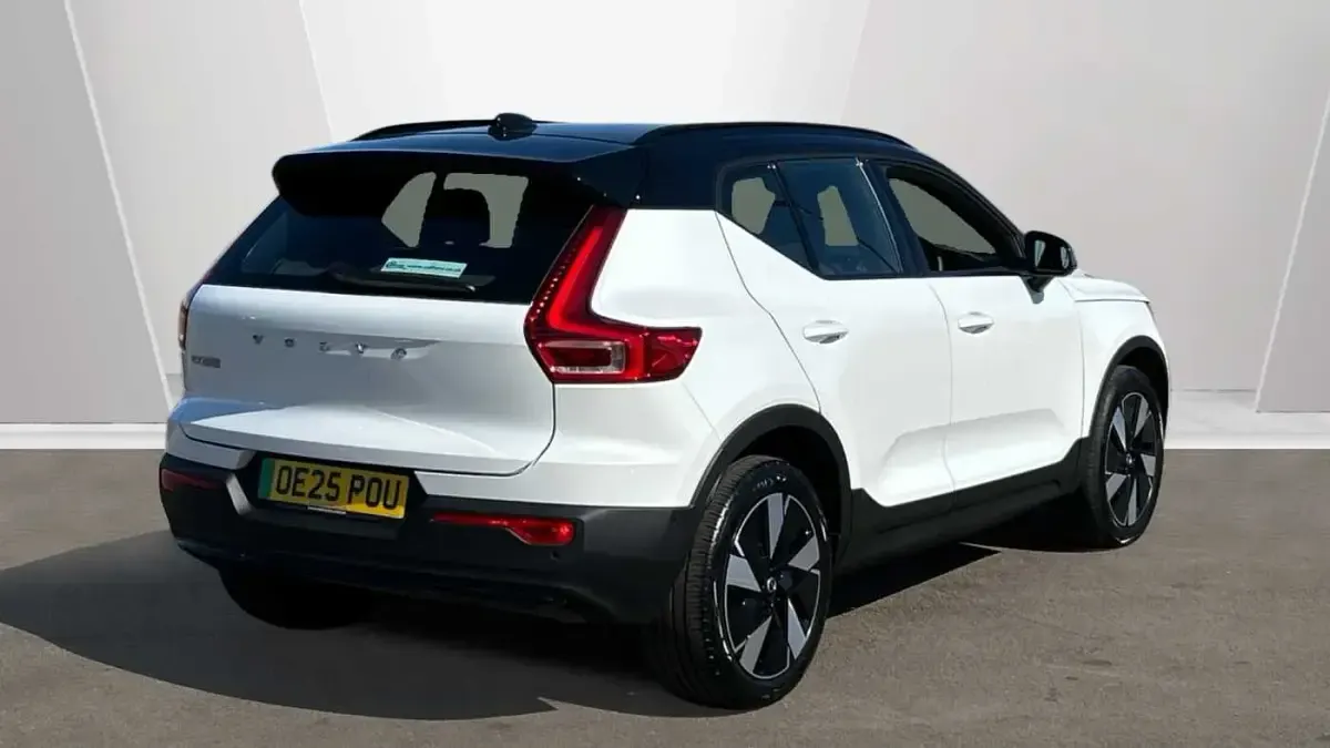 New Volvo EX40 Plus 185 kW (252 HP) 2026 SUV