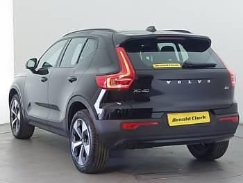 Usado Volvo XC40 Plus 197 HP (144 kW) 2024 Preto SUV