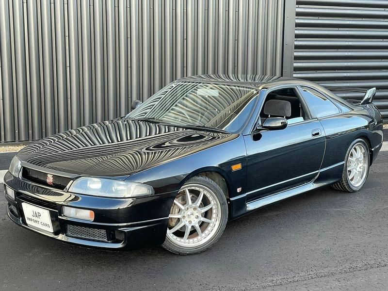 Used Nissan Skyline 1993 Black Coupe