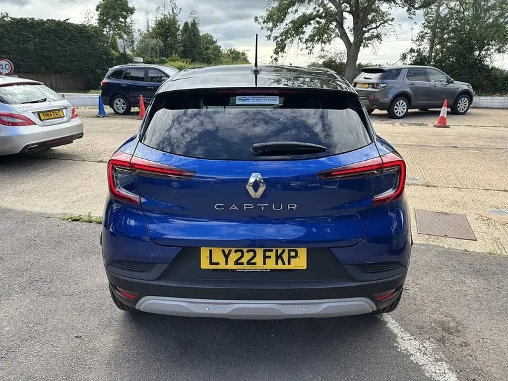Used Renault Captur LIMITED 2022 Iron blue with diamond black roof SUV
