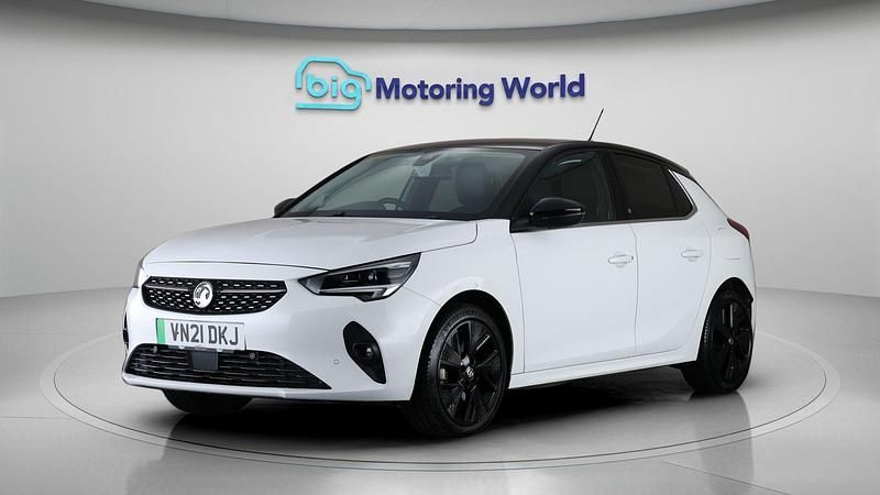 Used Vauxhall Corsa-e Elite 100 kW (136 HP) 2020 White Hatchback