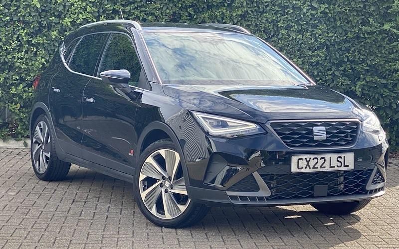 Used 2024 Seat Arona FR Sport SUV | £15,599 (Good price) - Image 1/4
