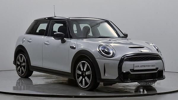Used Mini Cooper S Exclusive 176 HP (129 kW) 2021 Silver Hatchback