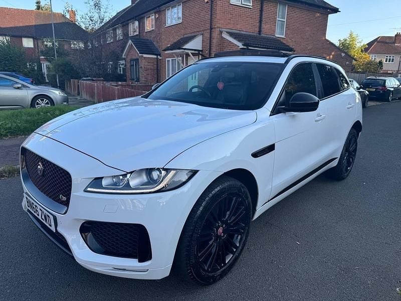 Used Jaguar F-Pace Supercharged 380 HP (279 kW) 2016 White SUV