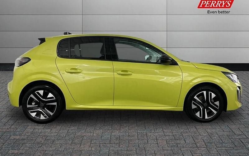 Used Peugeot 208 Allure 101 HP (74 kW) 2025 Hatchback