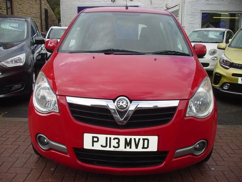 Used Vauxhall Agila S 68 HP (50 kW) 2013 Red MPV
