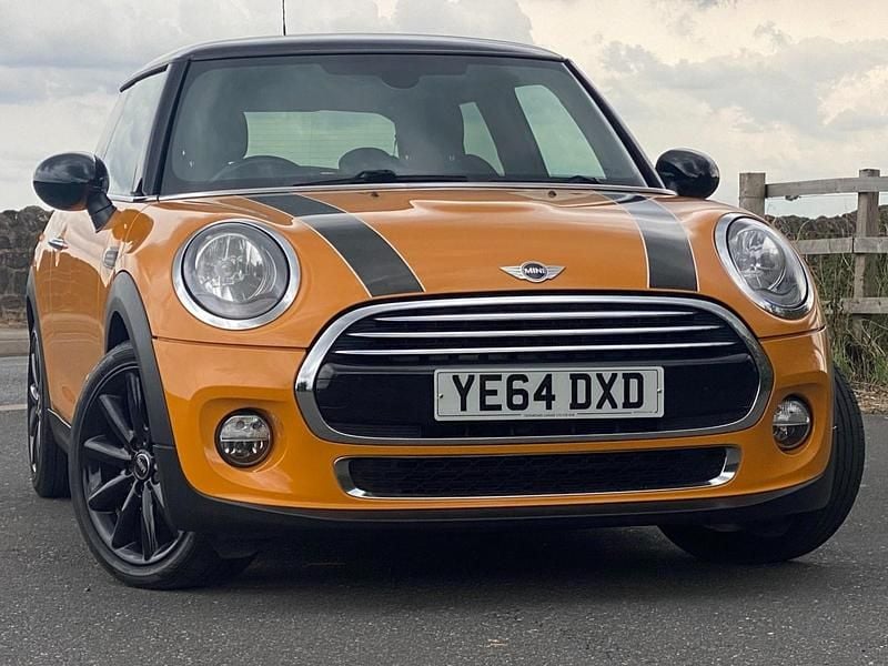 Volcanic orange Used 2014 Mini Cooper D Chili Hatchback | £8,450 (Fair price) - Image 1/4