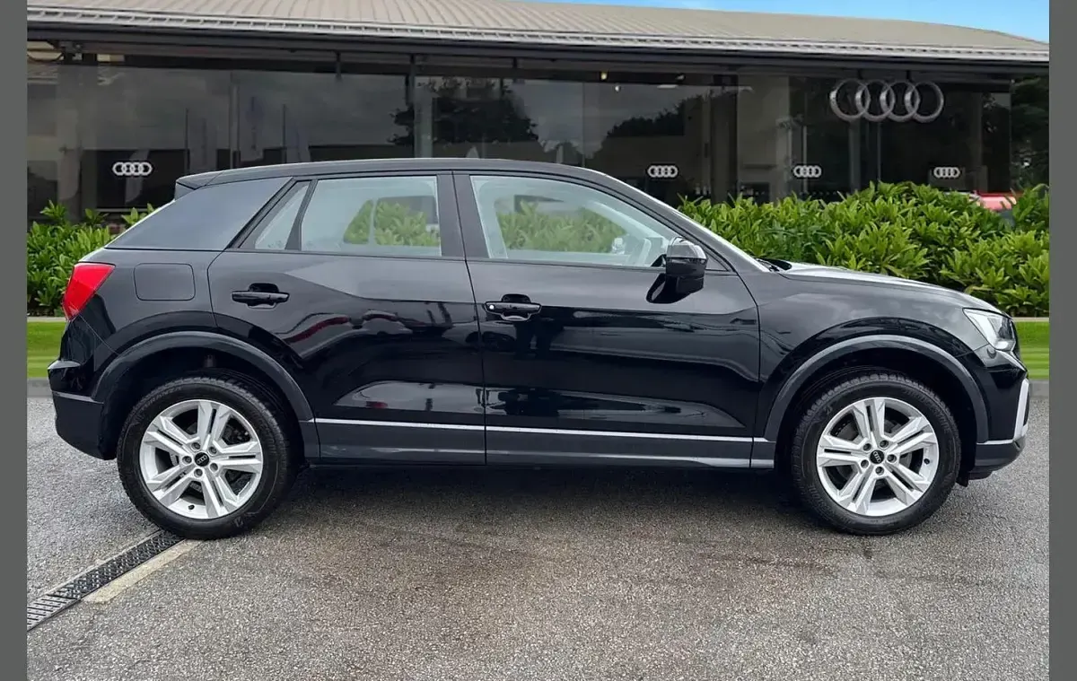 Used Audi Q2 Sport 116 HP (85 kW) 2025 Black SUV