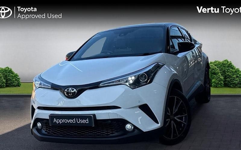 Used Toyota C-HR 116 HP (85 kW) 2018 White SUV