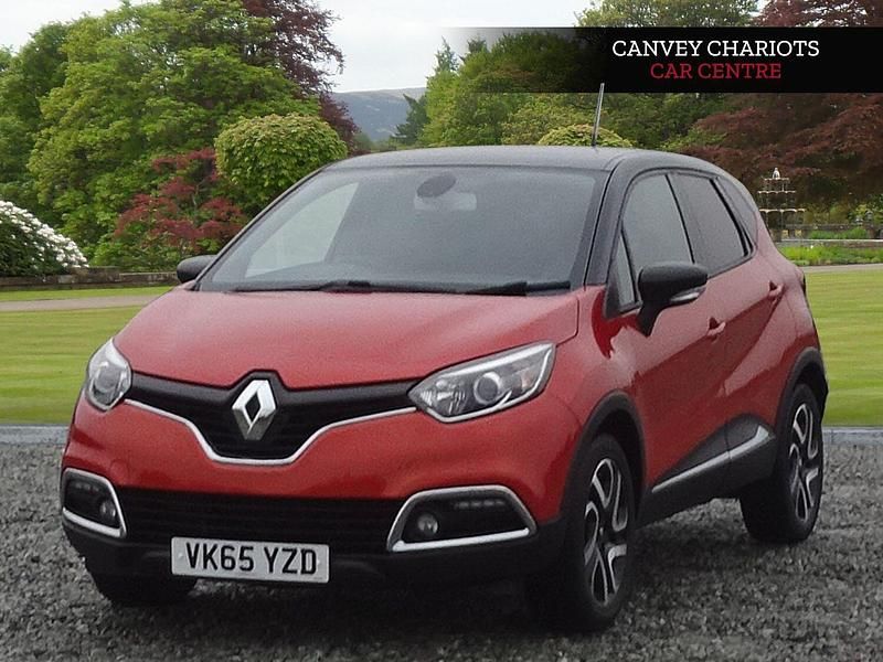 Used Renault Captur Dynamique 90 HP (66 kW) 2015 Orange/black SUV