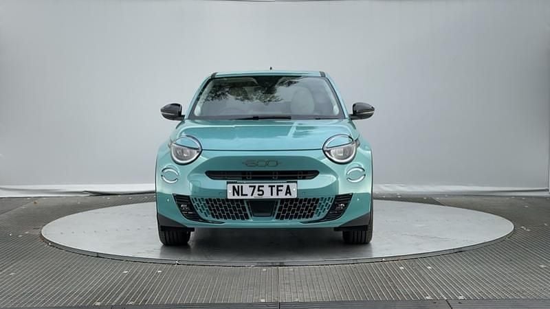 New Fiat 600E La Prima 114 kW (156 HP) 2025 Blue sky itly SUV