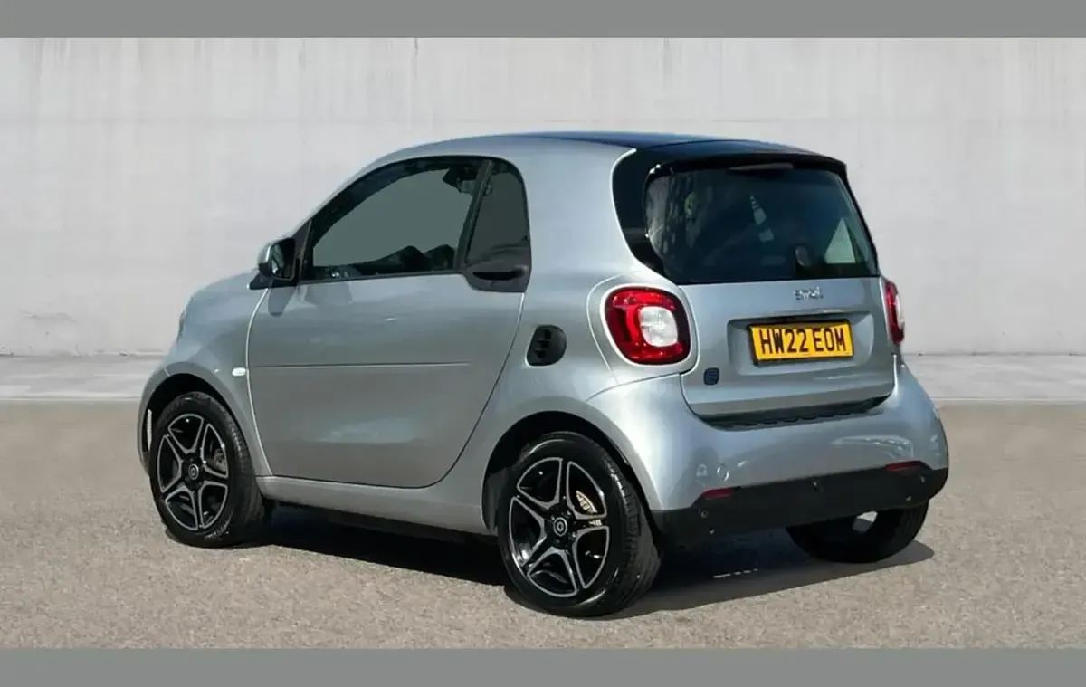 Used Smart ForTwo Electric Drive Premium 60 kW (82 HP) 2022 Silver Coupe