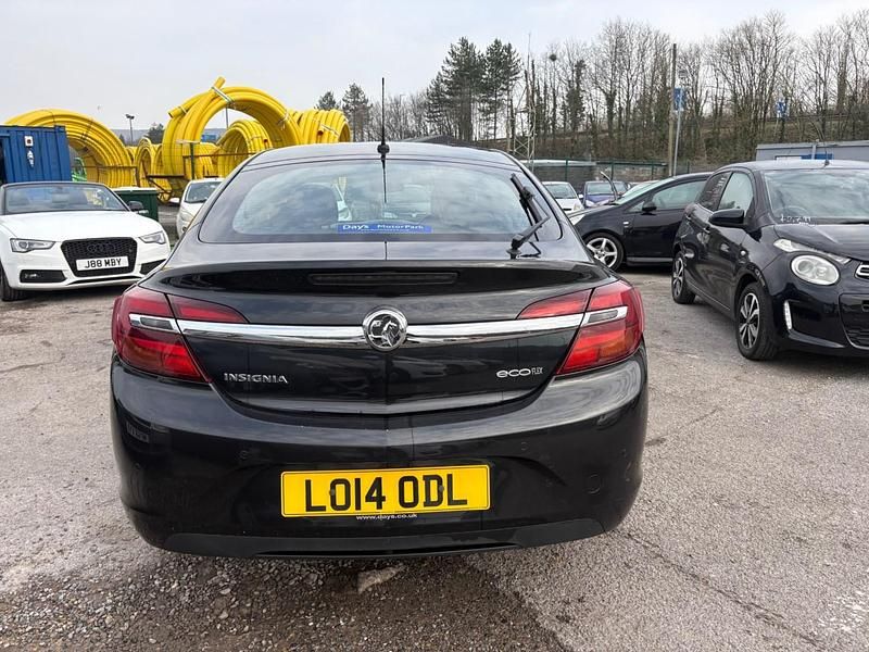 Second-hand Vauxhall Insignia Design Edition 2014 Negru Hatchback